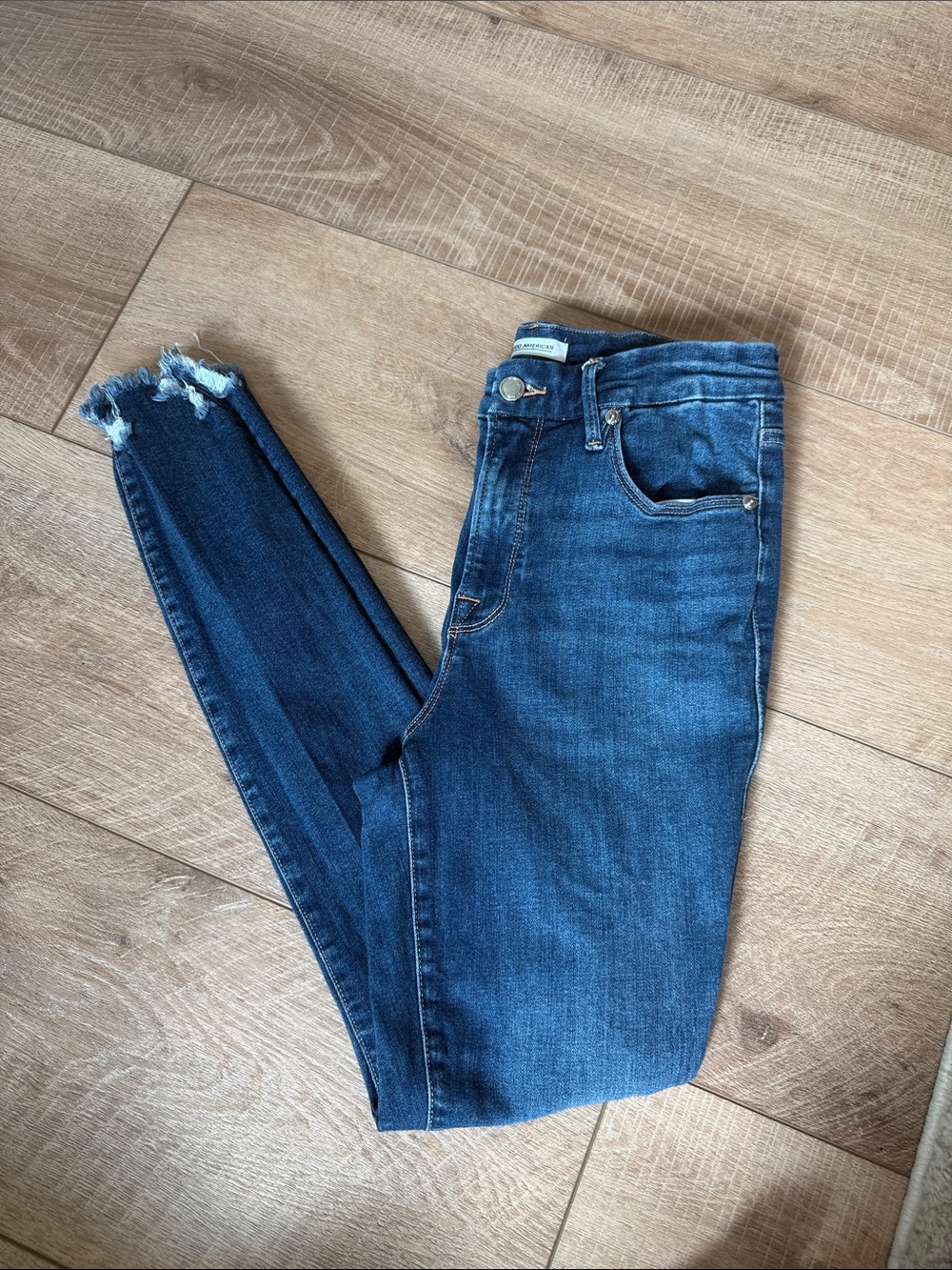 Good American Dark Blue High-Rise Skinny Jeans with Frayed Hem